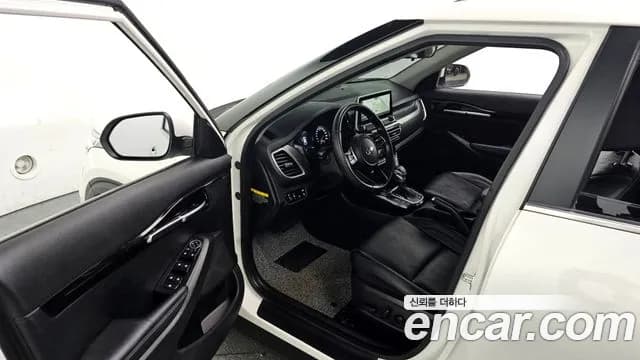 2020 Kia Seltos Gasoline 1.6 Turbo 2WD Sold VIN KNAET812GLK025976 – photo 20 2020 Kia Seltos Gasoline 1.6 Turbo 2WD Sold VIN KNAET812GLK025976 – photo 20