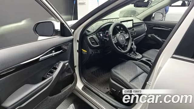 2020 Kia Seltos Gasoline 1.6 Turbo 2WD Sold VIN KNAET812GLK032157 – undercarriage 2020 Kia Seltos Gasoline 1.6 Turbo 2WD Sold VIN KNAET812GLK032157 – undercarriage