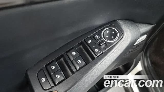2020 Kia Seltos Gasoline 1.6 Turbo 2WD Sold VIN KNAET812GLK036319 – rear exterior 2020 Kia Seltos Gasoline 1.6 Turbo 2WD Sold VIN KNAET812GLK036319 – rear exterior