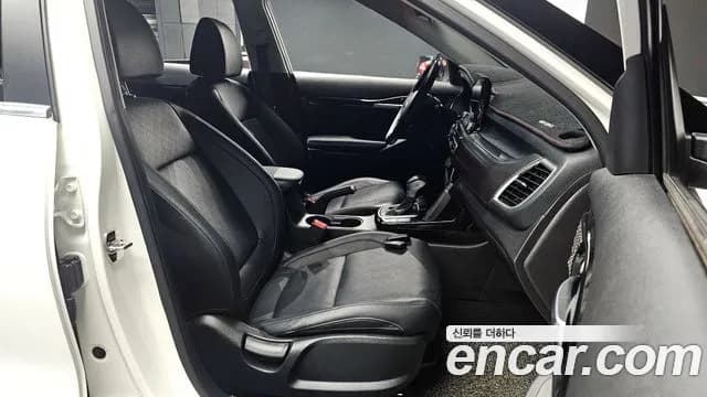 2020 Kia Seltos Gasoline 1.6 Turbo 2WD Sold VIN KNAET812GLK037215 – trunk area 2020 Kia Seltos Gasoline 1.6 Turbo 2WD Sold VIN KNAET812GLK037215 – trunk area