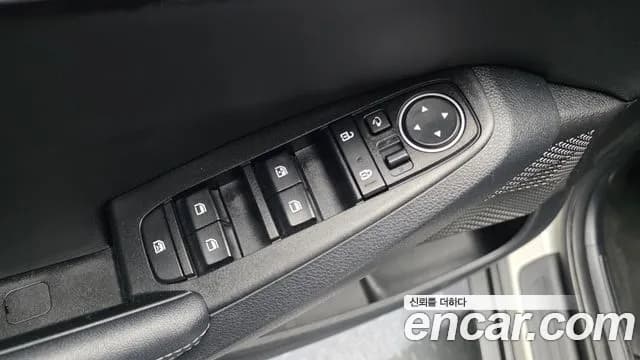2020 Kia Seltos Gasoline 1.6 Turbo 2WD Sold VIN KNAET812GLK067209 – photo 28 2020 Kia Seltos Gasoline 1.6 Turbo 2WD Sold VIN KNAET812GLK067209 – photo 28