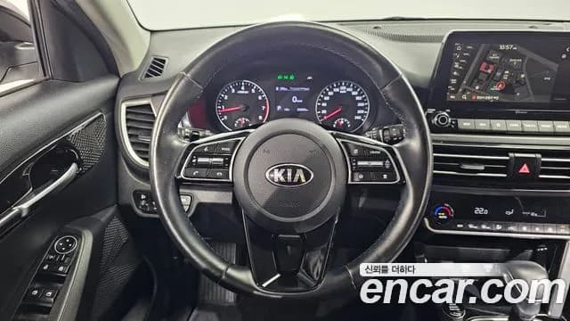 2020 Kia Seltos Gasoline 1.6 Turbo 2WD Sold VIN KNAET812GLK076877 – dashboard 2020 Kia Seltos Gasoline 1.6 Turbo 2WD Sold VIN KNAET812GLK076877 – dashboard