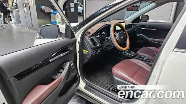 2020 Kia Seltos Gasoline 1.6 Turbo 2WD Sold VIN KNAET812GLK085186 – exterior detail 2020 Kia Seltos Gasoline 1.6 Turbo 2WD Sold VIN KNAET812GLK085186 – exterior detail