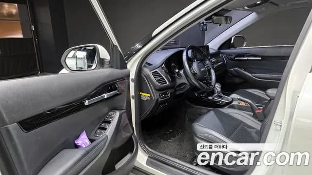 2020 Kia Seltos Gasoline 1.6 Turbo 2WD Sold VIN KNAET812GLK091257 – engine bay 2020 Kia Seltos Gasoline 1.6 Turbo 2WD Sold VIN KNAET812GLK091257 – engine bay