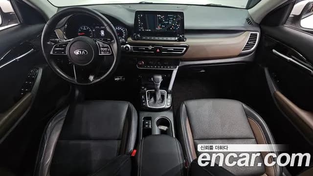 2020 Kia Seltos Gasoline 1.6 Turbo 2WD Sold VIN KNAET812GLK093850 – interior seats 2020 Kia Seltos Gasoline 1.6 Turbo 2WD Sold VIN KNAET812GLK093850 – interior seats