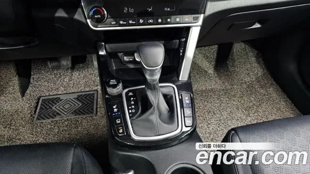 2020 Kia Seltos Gasoline 1.6 Turbo 2WD Sold VIN KNAET812GLK098589 – trunk area 2020 Kia Seltos Gasoline 1.6 Turbo 2WD Sold VIN KNAET812GLK098589 – trunk area
