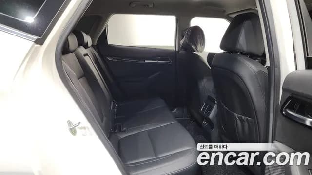 2020 Kia Seltos Gasoline 1.6 Turbo 2WD Sold VIN KNAET812GLK111302 – trunk area 2020 Kia Seltos Gasoline 1.6 Turbo 2WD Sold VIN KNAET812GLK111302 – trunk area