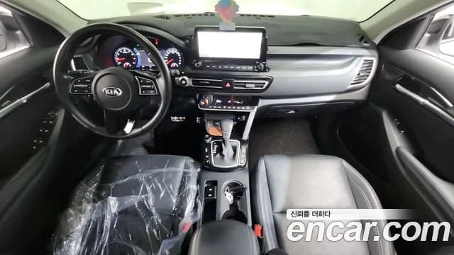 2020 Kia Seltos Gasoline 1.6 Turbo 2WD Sold VIN KNAET812GLK111302 – photo 15 2020 Kia Seltos Gasoline 1.6 Turbo 2WD Sold VIN KNAET812GLK111302 – photo 15