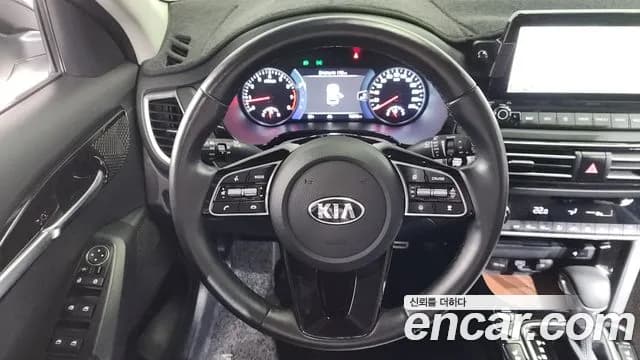 2020 Kia Seltos Gasoline 1.6 Turbo 2WD Sold VIN KNAET812GLK111302 – photo 33 2020 Kia Seltos Gasoline 1.6 Turbo 2WD Sold VIN KNAET812GLK111302 – photo 33