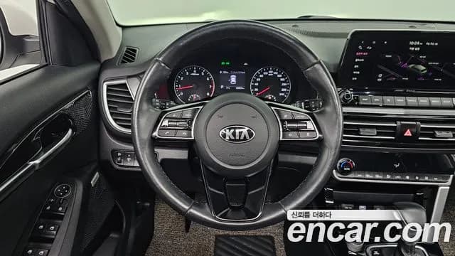 2022 Kia Seltos Gasoline 1.6 Turbo 2WD Sold VIN KNAET812GNK216681 – side profile 2022 Kia Seltos Gasoline 1.6 Turbo 2WD Sold VIN KNAET812GNK216681 – side profile