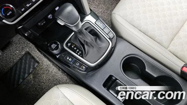 2022 Kia Seltos Gasoline 1.6 Turbo 2WD Sold VIN KNAET812GNK230502 – trunk area 2022 Kia Seltos Gasoline 1.6 Turbo 2WD Sold VIN KNAET812GNK230502 – trunk area