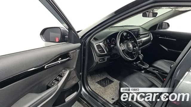2022 Kia Seltos Gasoline 1.6 Turbo 2WD Sold VIN KNAET812GNK231141 – photo 17 2022 Kia Seltos Gasoline 1.6 Turbo 2WD Sold VIN KNAET812GNK231141 – photo 17