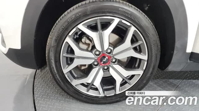2022 Kia Seltos Gasoline 1.6 Turbo 2WD Sold VIN KNAET812GNK267334 – trunk area 2022 Kia Seltos Gasoline 1.6 Turbo 2WD Sold VIN KNAET812GNK267334 – trunk area