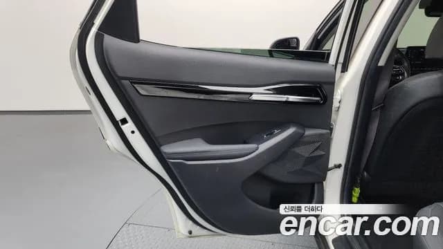 2022 Kia Seltos Gasoline 1.6 Turbo 2WD Sold VIN KNAET812GNK267334 – photo 25 2022 Kia Seltos Gasoline 1.6 Turbo 2WD Sold VIN KNAET812GNK267334 – photo 25