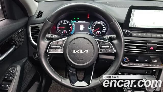 2022 Kia Seltos Gasoline 1.6 Turbo 2WD Sold VIN KNAET812GNK299922 – trunk area 2022 Kia Seltos Gasoline 1.6 Turbo 2WD Sold VIN KNAET812GNK299922 – trunk area
