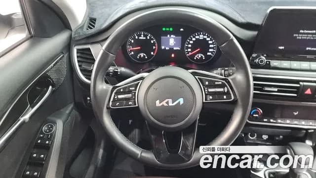 2022 Kia Seltos Gasoline 1.6 Turbo 2WD Sold VIN KNAET812GNK303688 – odometer reading 2022 Kia Seltos Gasoline 1.6 Turbo 2WD Sold VIN KNAET812GNK303688 – odometer reading
