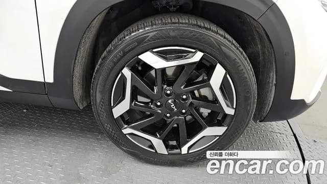 2024 Kia The New Seltos Gasoline 1.6 Turbo 2WD Sold VIN KNAET817BRK619495 – trunk area 2024 Kia The New Seltos Gasoline 1.6 Turbo 2WD Sold VIN KNAET817BRK619495 – trunk area