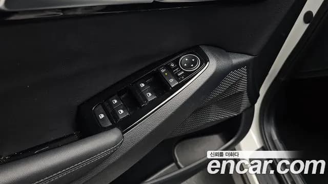 2024 Kia The New Seltos Gasoline 1.6 Turbo 2WD Sold VIN KNAET817BRK693228 – interior seats 2024 Kia The New Seltos Gasoline 1.6 Turbo 2WD Sold VIN KNAET817BRK693228 – interior seats