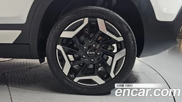 2024 Kia The New Seltos Gasoline 1.6 Turbo 2WD Sold VIN KNAET817BRK693228 – undercarriage 2024 Kia The New Seltos Gasoline 1.6 Turbo 2WD Sold VIN KNAET817BRK693228 – undercarriage
