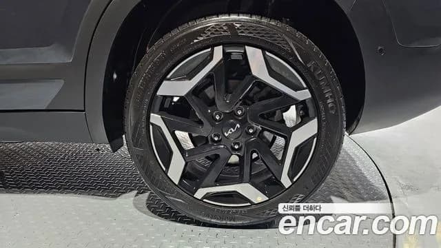 2025 Kia The New Seltos Gasoline 1.6 Turbo 2WD Sold VIN KNAET817BSK743346 – exterior detail 2025 Kia The New Seltos Gasoline 1.6 Turbo 2WD Sold VIN KNAET817BSK743346 – exterior detail