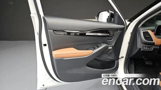 2023 Kia The New Seltos Gasoline 1.6 Turbo 4WD Sold VIN KNAET817DPK399271 – trunk area 2023 Kia The New Seltos Gasoline 1.6 Turbo 4WD Sold VIN KNAET817DPK399271 – trunk area