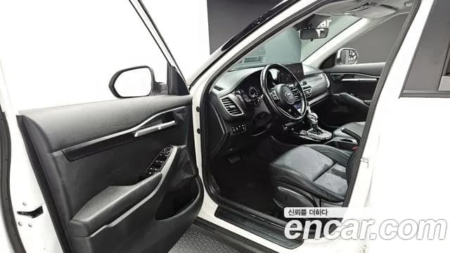 2022 Kia Seltos Diesel 1.6 2WD Sold VIN KNAEU815GNK255314 – trunk area 2022 Kia Seltos Diesel 1.6 2WD Sold VIN KNAEU815GNK255314 – trunk area