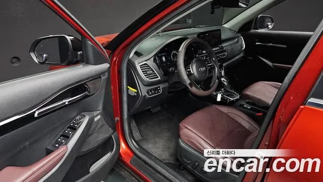 2020 Kia Seltos Gasoline 1.6 Turbo 4WD Sold VIN KNAEV812HLK000620 – trunk area 2020 Kia Seltos Gasoline 1.6 Turbo 4WD Sold VIN KNAEV812HLK000620 – trunk area