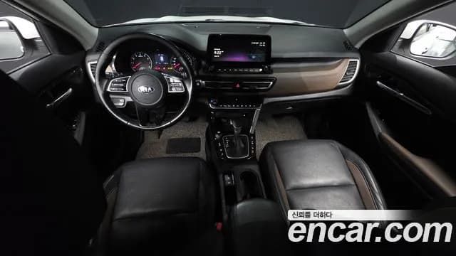 2021 Kia Seltos Gasoline 1.6 Turbo 4WD Sold VIN KNAEV812HMK124684 – front exterior 2021 Kia Seltos Gasoline 1.6 Turbo 4WD Sold VIN KNAEV812HMK124684 – front exterior