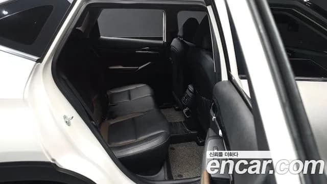 2021 Kia Seltos Gasoline 1.6 Turbo 4WD Sold VIN KNAEV812HMK124684 – exterior detail 2021 Kia Seltos Gasoline 1.6 Turbo 4WD Sold VIN KNAEV812HMK124684 – exterior detail