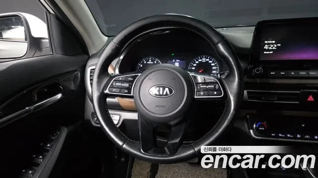 2021 Kia Seltos Gasoline 1.6 Turbo 4WD Sold VIN KNAEV812HMK124684 – photo 14 2021 Kia Seltos Gasoline 1.6 Turbo 4WD Sold VIN KNAEV812HMK124684 – photo 14