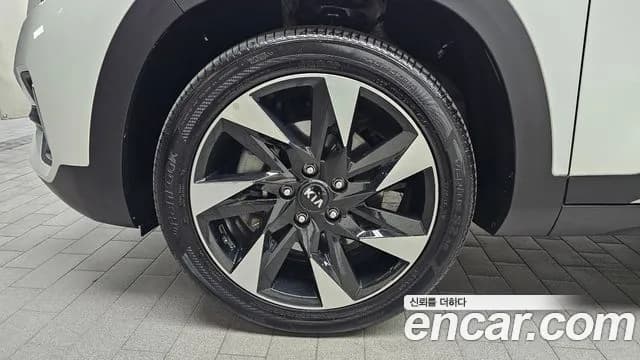 2021 Kia Seltos Gasoline 1.6 Turbo 4WD Sold VIN KNAEV812HMK131814 – photo 28 2021 Kia Seltos Gasoline 1.6 Turbo 4WD Sold VIN KNAEV812HMK131814 – photo 28