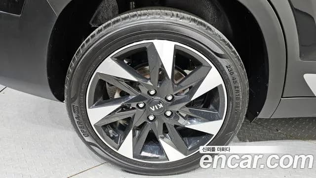 2022 Kia Seltos Gasoline 1.6 Turbo 4WD Sold VIN KNAEV812HNK211722 – photo 11 2022 Kia Seltos Gasoline 1.6 Turbo 4WD Sold VIN KNAEV812HNK211722 – photo 11