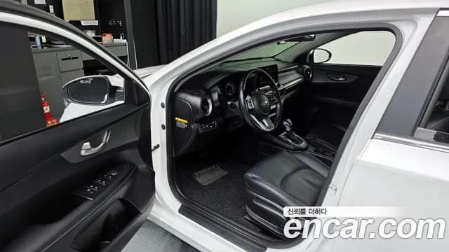 2020 Kia All New K3 Luxury Sold VIN KNAF241BELA867353 – trunk area 2020 Kia All New K3 Luxury Sold VIN KNAF241BELA867353 – trunk area