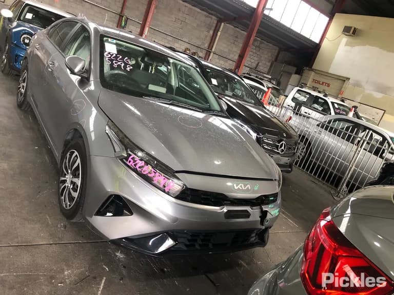 2021 Kia Cerato Used VIN KNAF241CMN5114962 – engine bay 2021 Kia Cerato Used VIN KNAF241CMN5114962 – engine bay