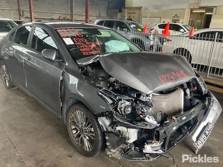2024 Kia Cerato Used VIN KNAF241CMR5191416 – undercarriage 2024 Kia Cerato Used VIN KNAF241CMR5191416 – undercarriage