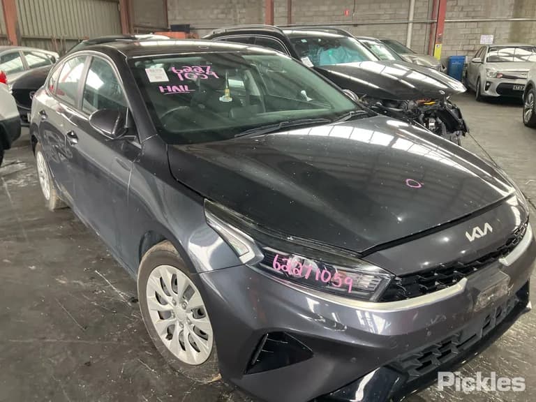 2021 Kia Cerato Used VIN KNAF251CMN5135208 – undercarriage 2021 Kia Cerato Used VIN KNAF251CMN5135208 – undercarriage