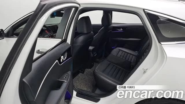 2022 Kia The New K3 2nd Gen 1.6 Turbo GT 5Door Sold VIN KNAF4517GNA117637 – photo 18 2022 Kia The New K3 2nd Gen 1.6 Turbo GT 5Door Sold VIN KNAF4517GNA117637 – photo 18