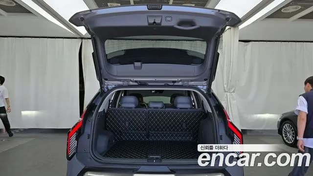2025 Kia EV3 Long Range 2WD Sold VIN KNAFC81AFSS011459 – side profile 2025 Kia EV3 Long Range 2WD Sold VIN KNAFC81AFSS011459 – side profile
