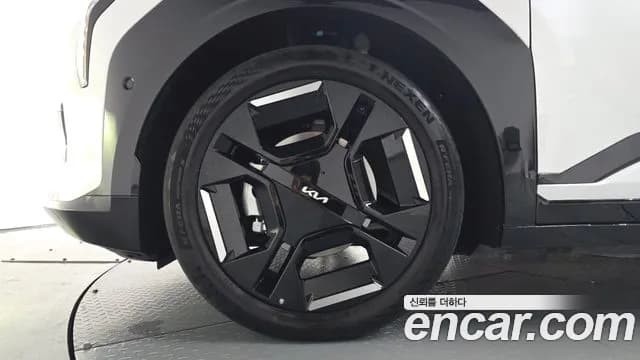2026 Kia EV3 Long Range 2WD Sold VIN KNAFE81AFTS080321 – photo 28 2026 Kia EV3 Long Range 2WD Sold VIN KNAFE81AFTS080321 – photo 28