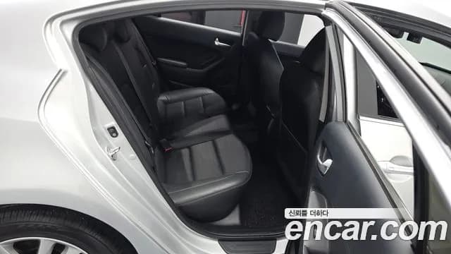2017 Kia The New K3 Trendy Sold VIN KNAFK412BHA974843 – rear exterior 2017 Kia The New K3 Trendy Sold VIN KNAFK412BHA974843 – rear exterior