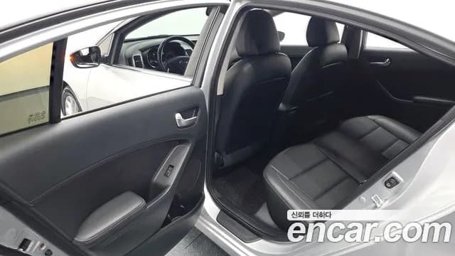 2017 Kia The New K3 Trendy Sold VIN KNAFK412BHA974843 – dashboard 2017 Kia The New K3 Trendy Sold VIN KNAFK412BHA974843 – dashboard