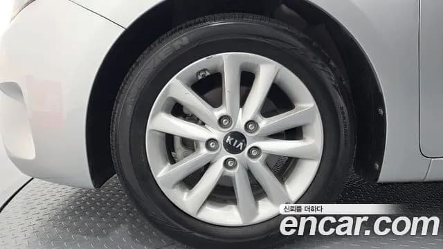 2017 Kia The New K3 Trendy Sold VIN KNAFK412BHA974843 – photo 16 2017 Kia The New K3 Trendy Sold VIN KNAFK412BHA974843 – photo 16