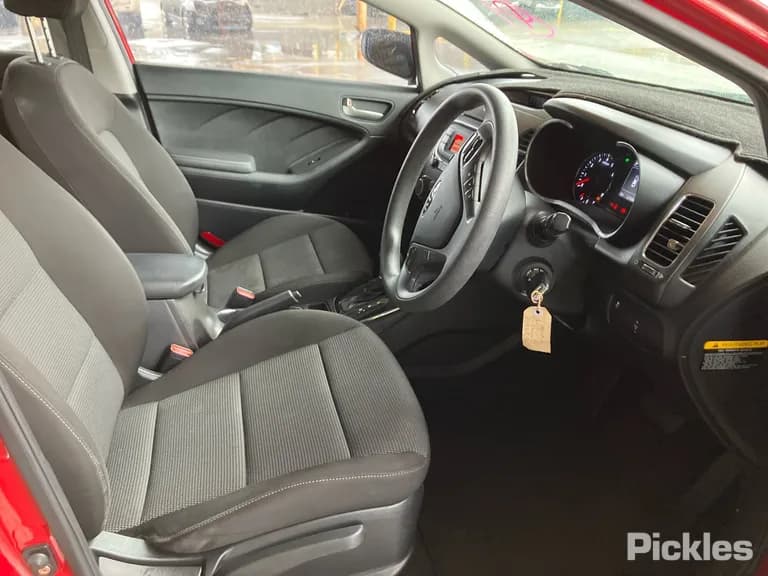 2016 Kia Cerato - VIN KNAFK417MH5643823 2016 Kia Cerato VIN KNAFK417MH5643823