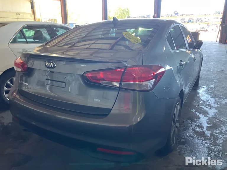 2017 Kia Cerato Used VIN KNAFK417MJ5730257 – photo 17 2017 Kia Cerato Used VIN KNAFK417MJ5730257 – photo 17