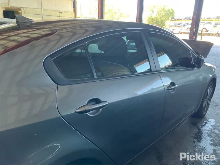 2017 Kia Cerato Used VIN KNAFK417MJ5730257 – photo 20 2017 Kia Cerato Used VIN KNAFK417MJ5730257 – photo 20