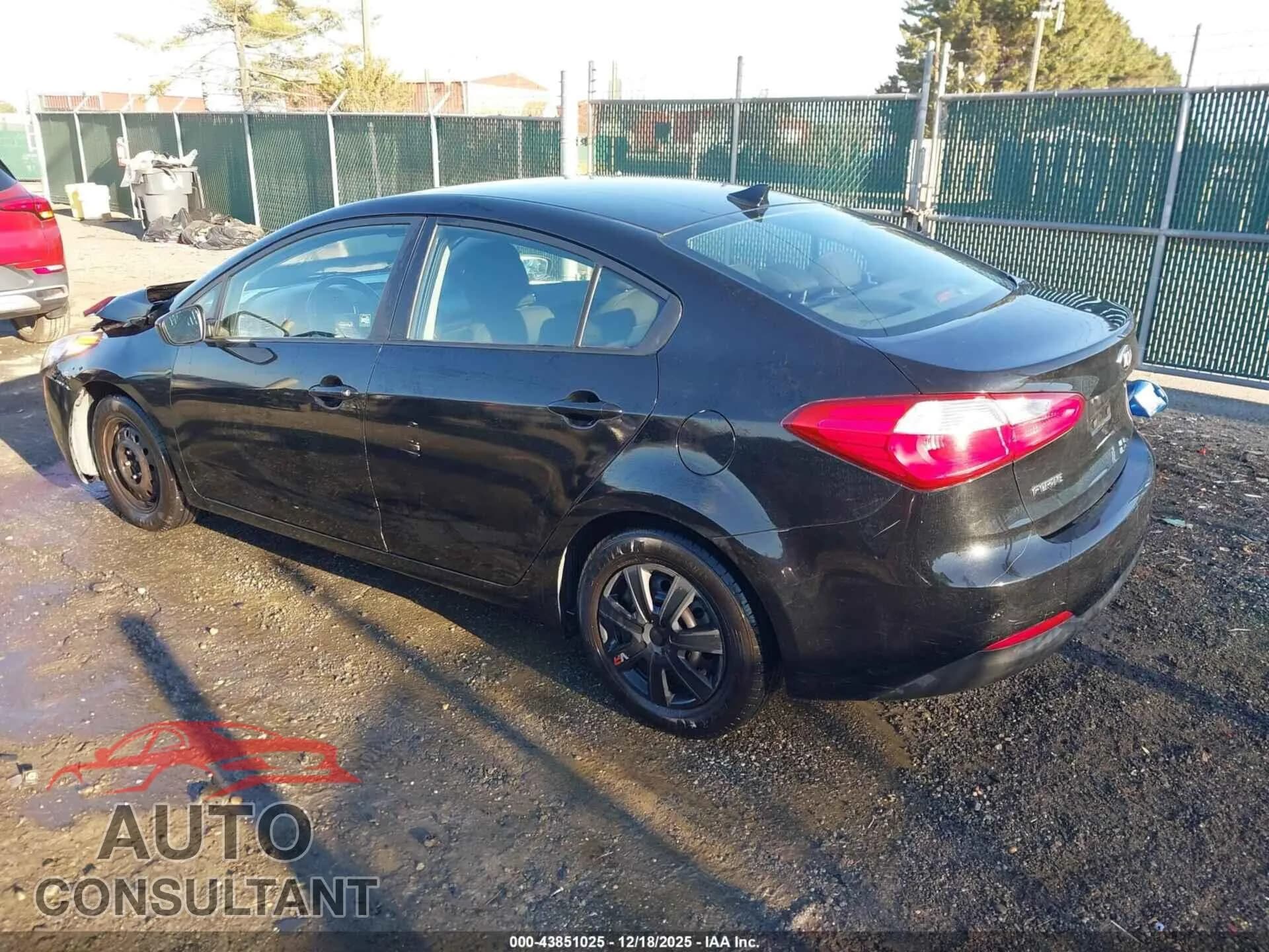 2016 KIA FORTE Damaged VIN KNAFK4A67G5496777 – side profile 2016 KIA FORTE Damaged VIN KNAFK4A67G5496777 – side profile