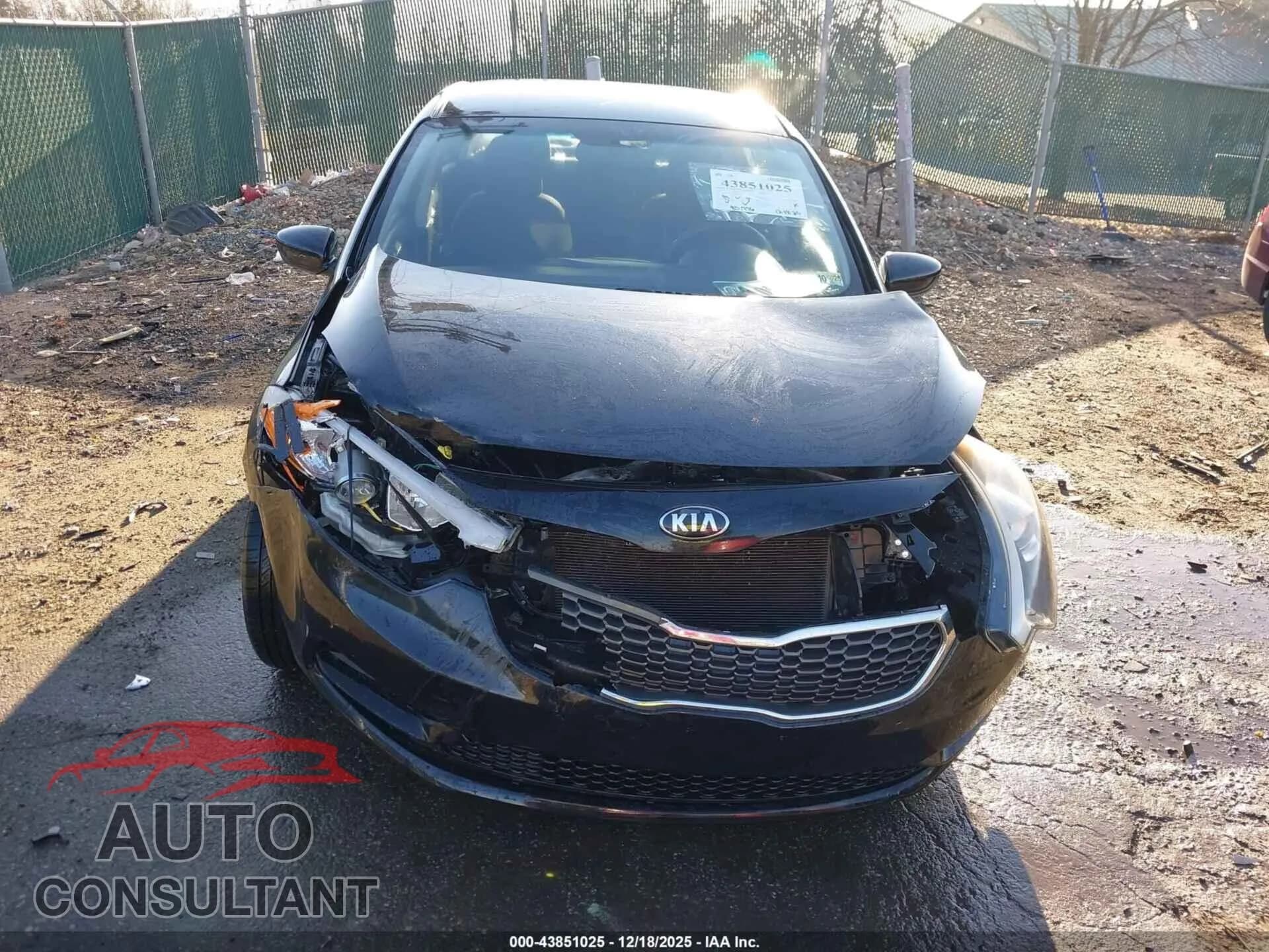 2016 KIA FORTE Damaged VIN KNAFK4A67G5496777 – photo 12 2016 KIA FORTE Damaged VIN KNAFK4A67G5496777 – photo 12