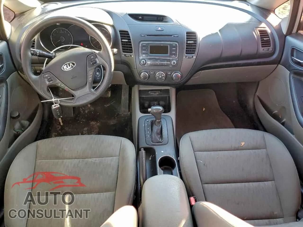 2016 KIA FORTE Damaged VIN KNAFK4A68G5532864 – undercarriage 2016 KIA FORTE Damaged VIN KNAFK4A68G5532864 – undercarriage