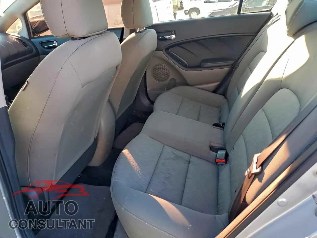 2016 KIA FORTE Damaged VIN KNAFK4A68G5532864 – odometer reading 2016 KIA FORTE Damaged VIN KNAFK4A68G5532864 – odometer reading