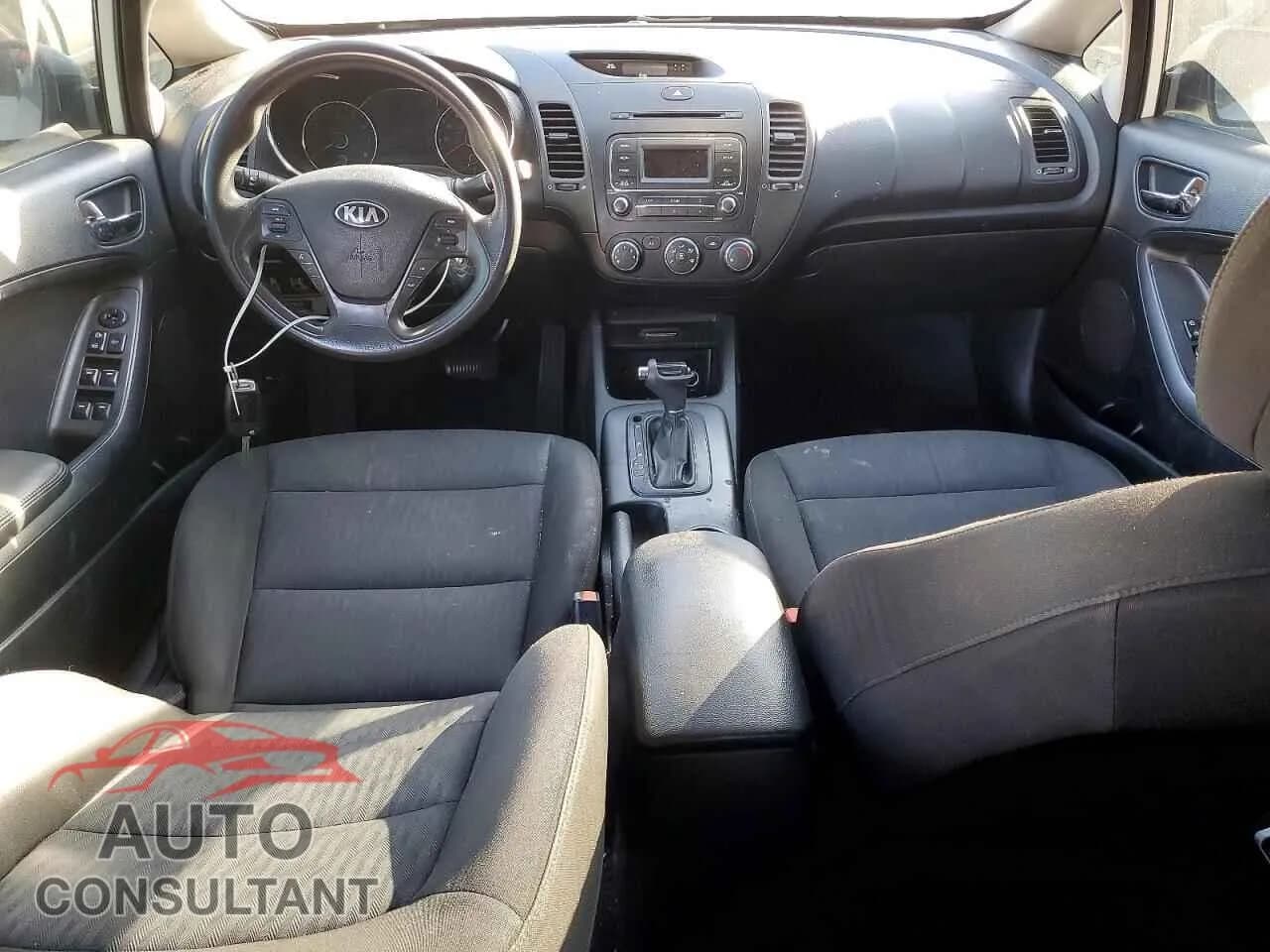 2016 KIA FORTE Damaged VIN KNAFK4A6XG5544059 – undercarriage 2016 KIA FORTE Damaged VIN KNAFK4A6XG5544059 – undercarriage